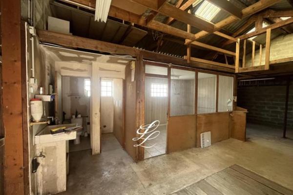 Vente - Garage 1 pièces 60 m 2 LE MANS (72000)