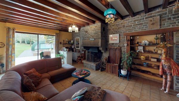 Maison De Caractère à Isigny le Buat