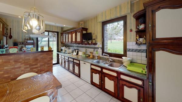 Maison De Caractère à Isigny le Buat