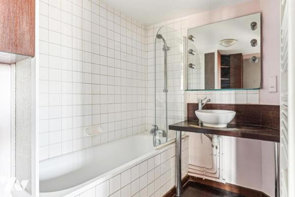 Rue de Tournon - Appartement traversant de 93,91 m² au calme absolu 