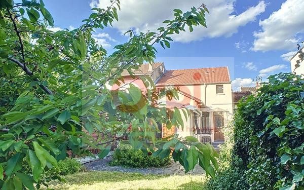 Maison à vendre    4 pièces • 103 m2 Issy-les-Moulineaux