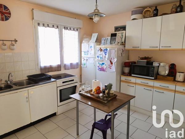 Immeuble à vendre 360 m² Le Plessis-Hébert