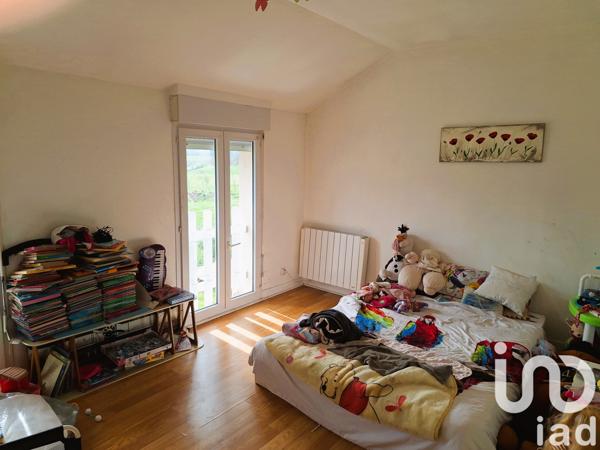 Immeuble à vendre 360 m² Le Plessis-Hébert