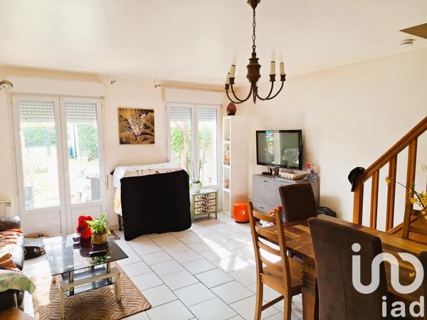 Immeuble à vendre 360 m² Le Plessis-Hébert