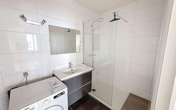 Appartement à vendre    1 pièce • 38 m2 Lyon 2
