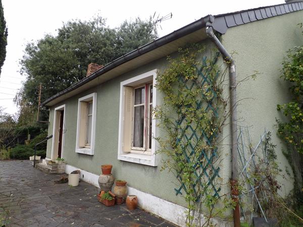 MAISON A RENOVER AVEC POTENTIEL AU COEUR D'UNE COMMUNE DYNAMIQUE