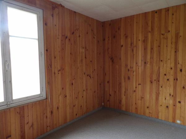 MAISON A RENOVER AVEC POTENTIEL AU COEUR D'UNE COMMUNE DYNAMIQUE