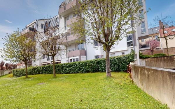 Appartement à vendre    4 pièces • 84 m2 Bischheim