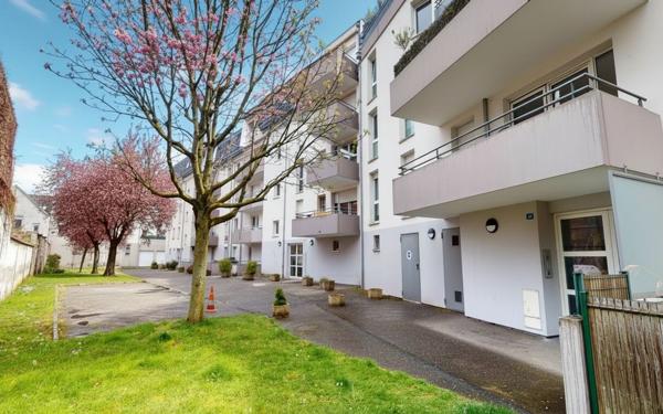 Appartement à vendre    4 pièces • 84 m2 Bischheim