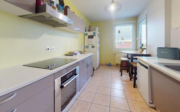 Appartement à vendre    4 pièces • 84 m2 Bischheim
