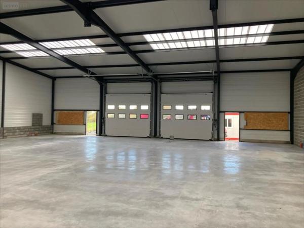 Location - Garage et parking Saint-Vigor-le-Grand 14400 100 m 2