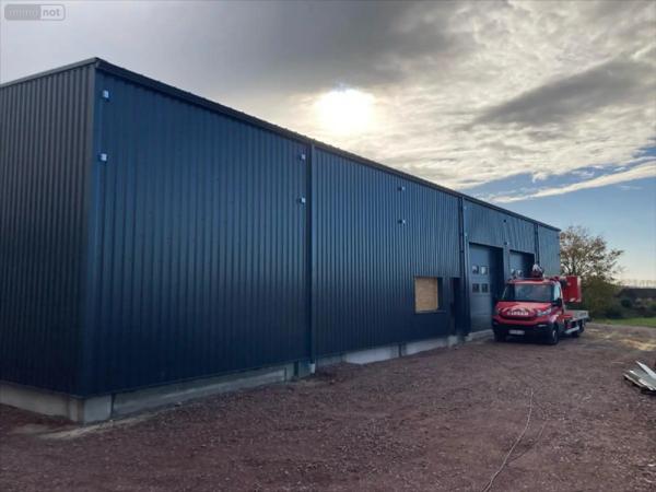 Location - Garage et parking Saint-Vigor-le-Grand 14400 100 m 2