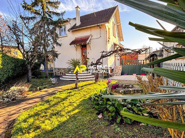 Sartrouville - Maison 6 pièces 125 m² sur 373 m² de parcelle €556 500 ** - Référence 9548