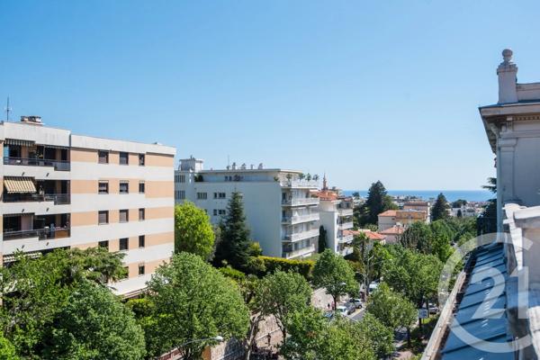 Appartement Studio à vendre  1 pièce - 22,52 m 2   NICE  - 06
