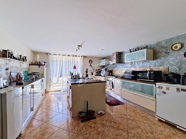 Maison T5 4 chambres 160 m²