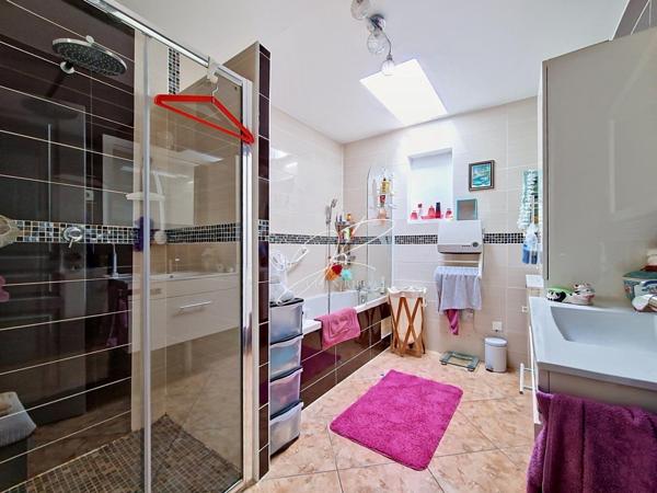 Maison T5 4 chambres 160 m²