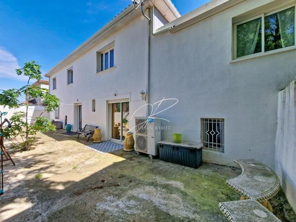 Maison T5 4 chambres 160 m²
