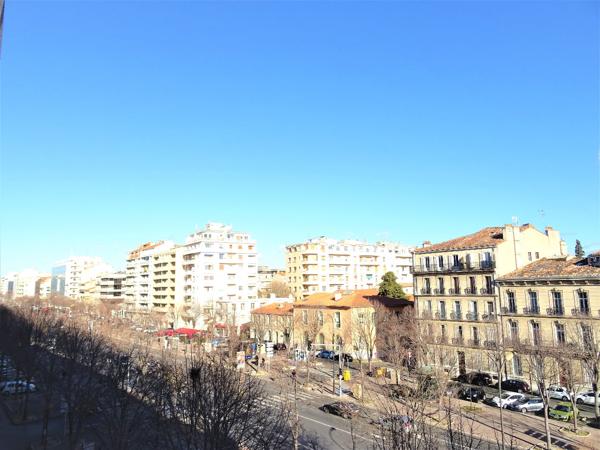 A Louer Appartement Marseille 13008 Prado / Carré d'Or Appartement Marseille 2 pièce(s) 48 m2