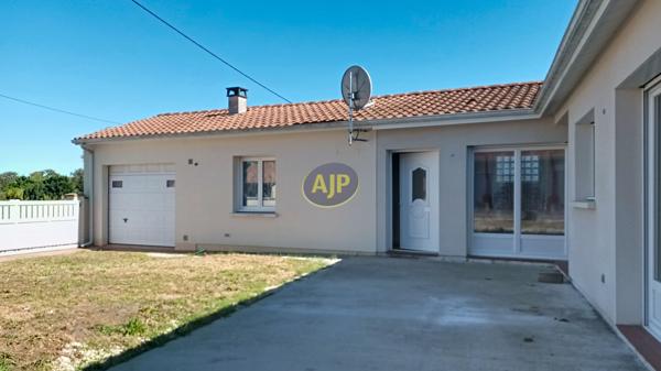 Maison à vendre Soulac Sur Mer - 3 pièces, 120m² avec 2 chambre(s) à 298 200€ - AJP Soulac Immobilier