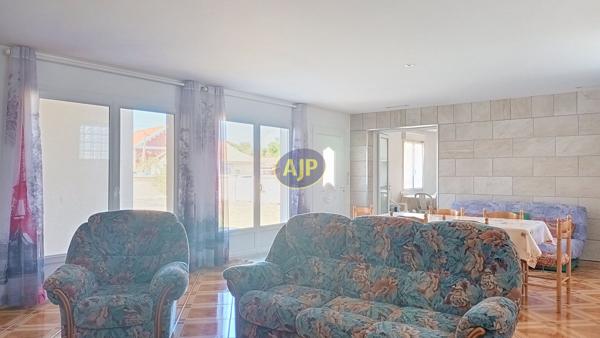 Maison à vendre Soulac Sur Mer - 3 pièces, 120m² avec 2 chambre(s) à 298 200€ - AJP Soulac Immobilier