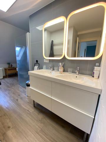 Maison - 6 pièces - 166 m²