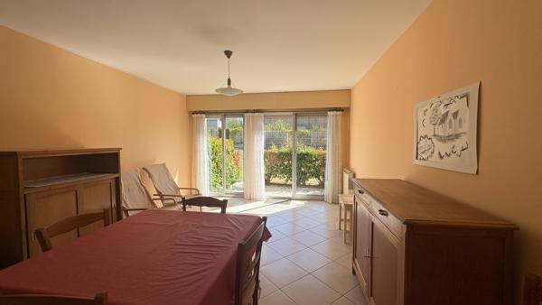 Appartement à louer à Saint Sebastien Sur Loire 2 pièce(s) - Cour extérieure - Location meublée