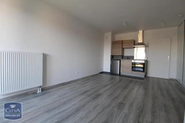 Appartement à louer 2 pièces 40.1m² Mainvilliers (28300)