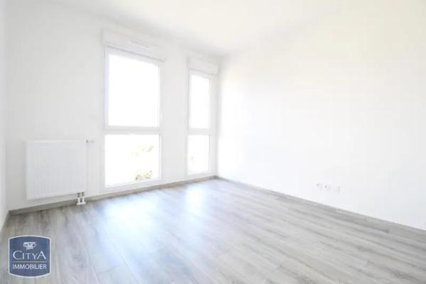 Appartement à louer 2 pièces 40.1m² Mainvilliers (28300)
