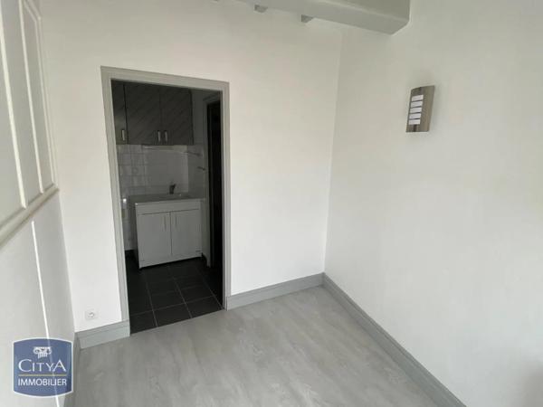 Appartement à louer 1 pièce 22.86m²