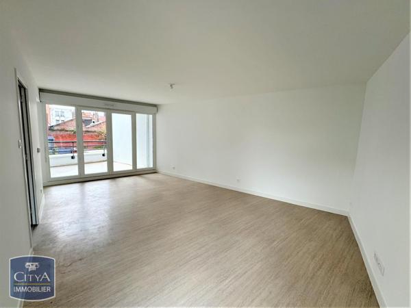 Appartement à louer 4 pièces 71.4m² Lille (59000)