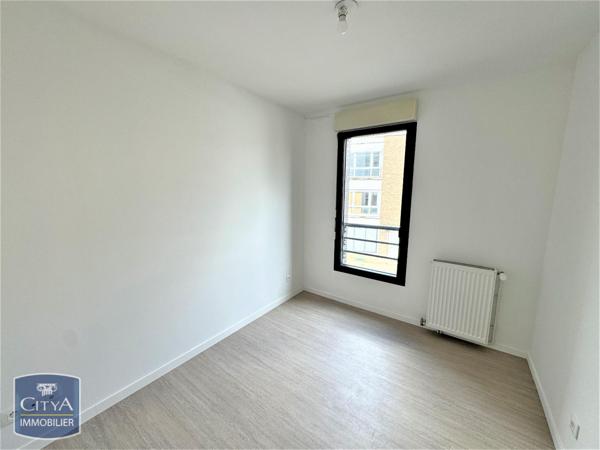 Appartement à louer 4 pièces 71.4m² Lille (59000)