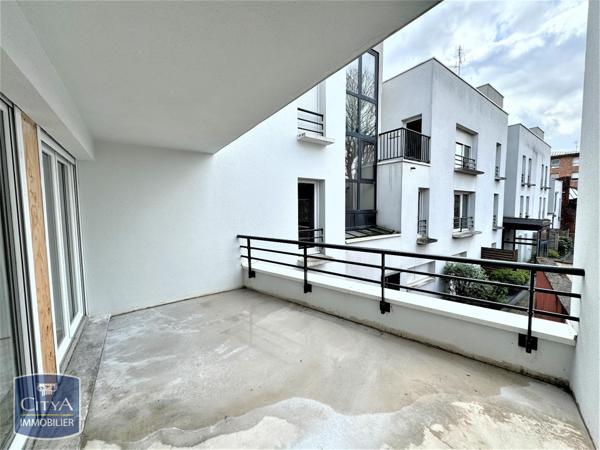 Appartement à louer 4 pièces 71.4m² Lille (59000)