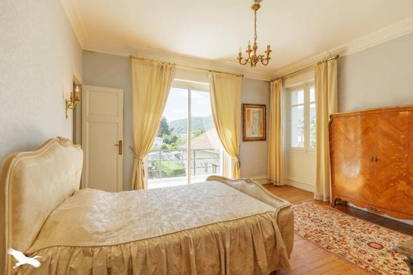 Maison à vendre 314 160 € Saint-Girons 7 p 199,9 m² DPE F