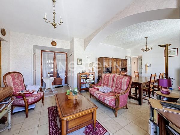 Maison à rénover avec potentiel ? La Rochelle Tasdon