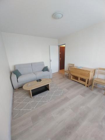 Studio meublé avec cave - Centre Ville Evreux