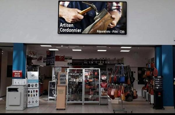 Fonds de commerce de cordonnerie – Centre commercial – Emplacement N°1 – Forte rentabilité - Savenay (44)