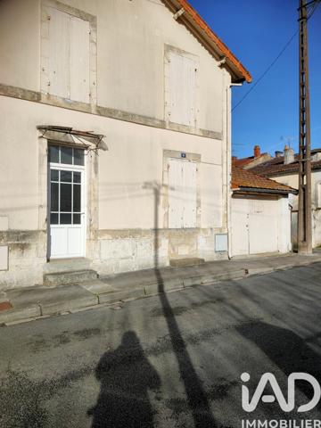 Maison à vendre 3 pièces 68 m² Saint-Jean-d'Angély
