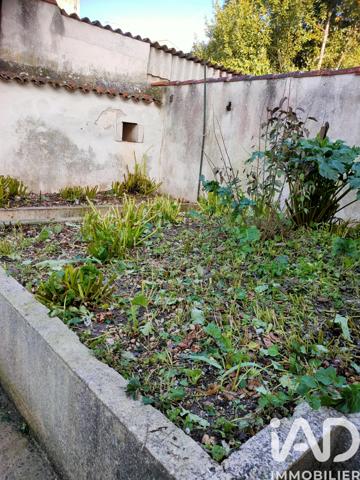 Maison à vendre 3 pièces 68 m² Saint-Jean-d'Angély