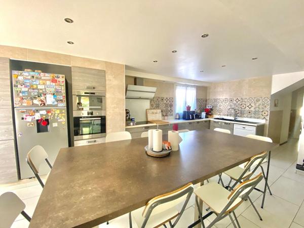 Belle villa familiale 8 pièces 180 m2 avec fort potentiel