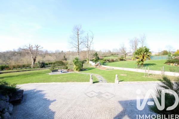 Maison à vendre 5 pièces 150 m² Morlaàs