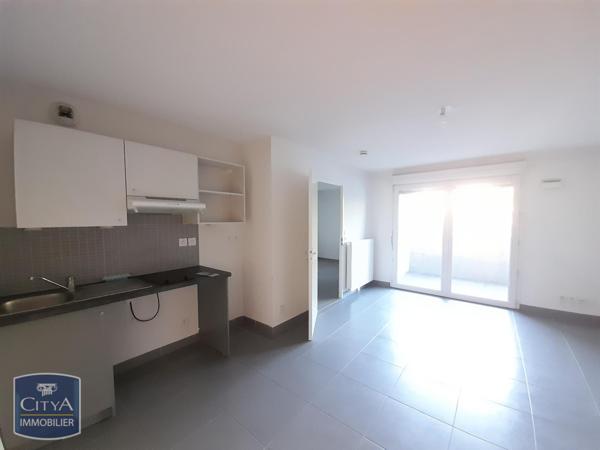 Appartement à louer 2 pièces 36.95m² Joué-lès-Tours (37300)