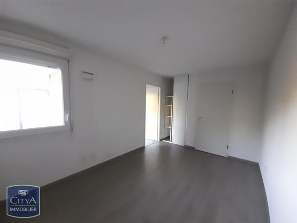 Appartement à louer 2 pièces 36.95m² Joué-lès-Tours (37300)