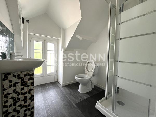Maison de ville 130 m² bourg d'Elven - 5 chambres - 425 m² de terrain