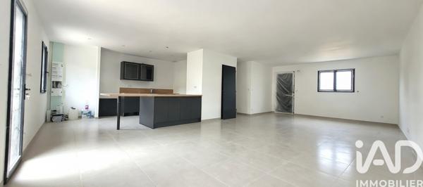 Maison à vendre 4 pièces 111 m² Camaret-sur-Aigues