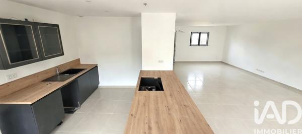 Maison à vendre 4 pièces 111 m² Camaret-sur-Aigues