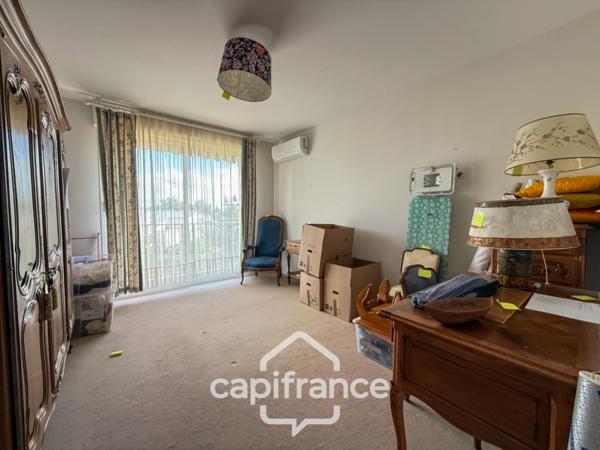 Exceptionnel: appartement 122 m2, 3 chambres, garage, cave à Saint Symphorien