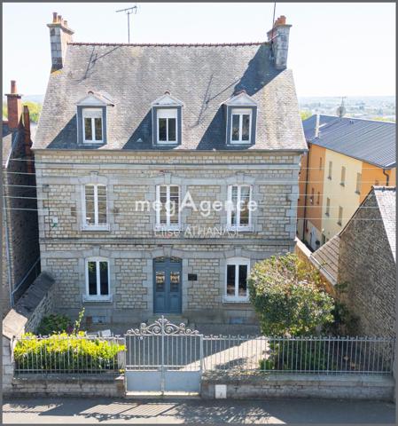 Appartement à FOUGERES, 35300 - 4 pièces 82m²
