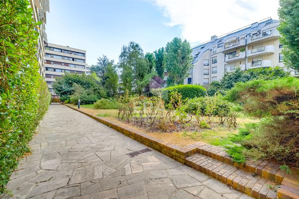 Appartement à rénover - Championnet