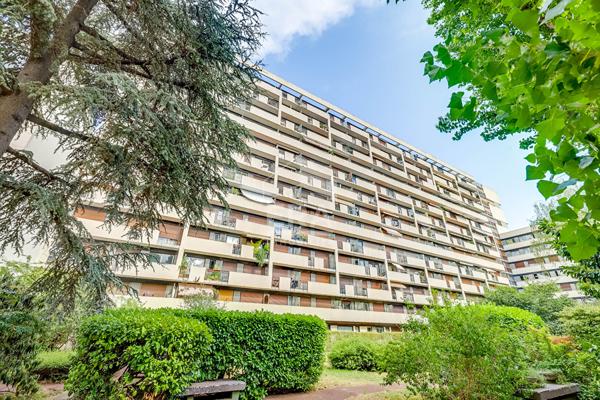Appartement à rénover - Championnet