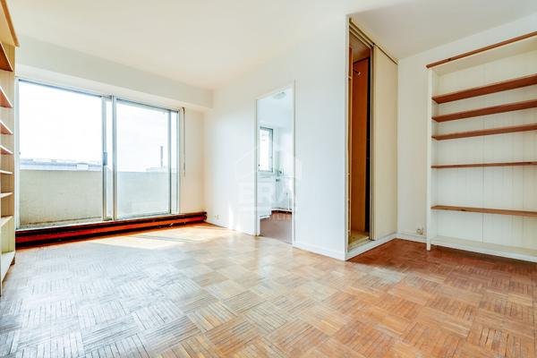 Appartement à rénover - Championnet